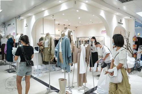 服裝批發城年中清倉大促，低至10元起，500元裝一麻袋！